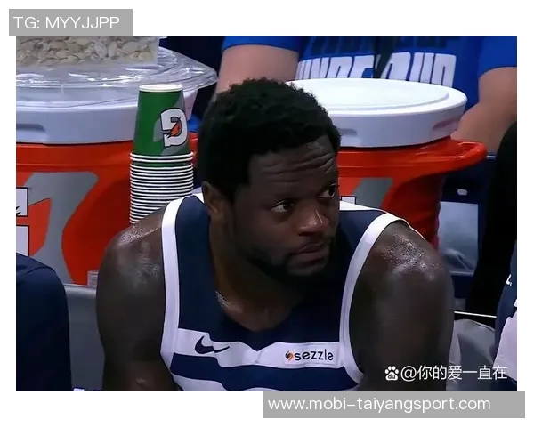 兰德尔表现平平14投仅5中贡献13分3篮板11助攻三分球命中率不佳